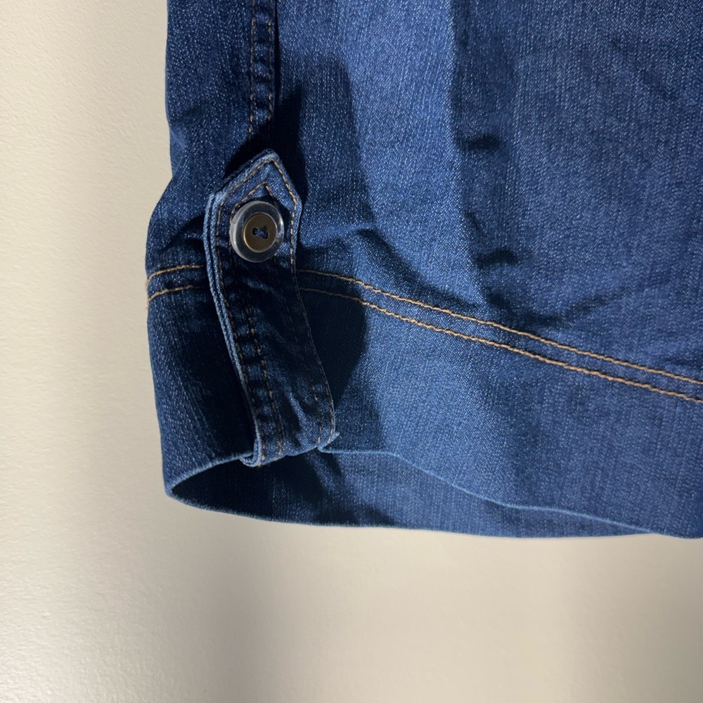 Chambray Denim Pull-On Shorts Women’s Approx Size 16 Elastic Waist Casual - Picture 2 of 4